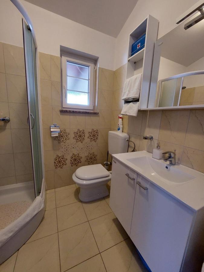 Lana Apartment Fazana Bagian luar foto