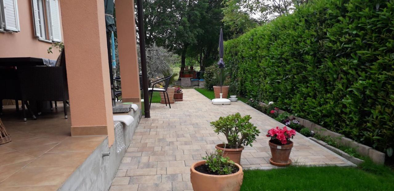 Lana Apartment Fazana Bagian luar foto